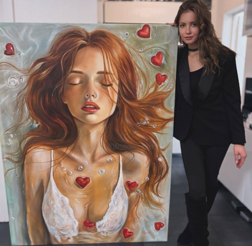 Anastasia Surgutanova with artwork